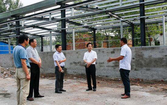 張書民督導(dǎo)調(diào)研扶貧就業(yè)創(chuàng)業(yè)基地建設(shè)和燃煤鍋爐拆改工作 中國財經(jīng)新聞網(wǎng) www.prcfe.com