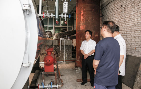 張書民督導(dǎo)調(diào)研扶貧就業(yè)創(chuàng)業(yè)基地建設(shè)和燃煤鍋爐拆改工作 中國財經(jīng)新聞網(wǎng) www.prcfe.com